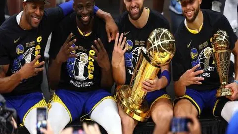 中超本轮三人齐聚，巧合与国足澳足首发阵容重合